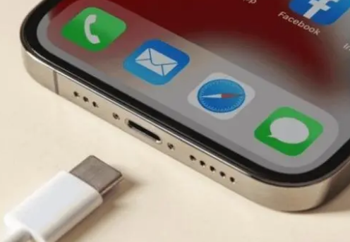 博兴苹果15维修分享iPhone15改USB-C接口后能和安卓用户互借充电器吗 